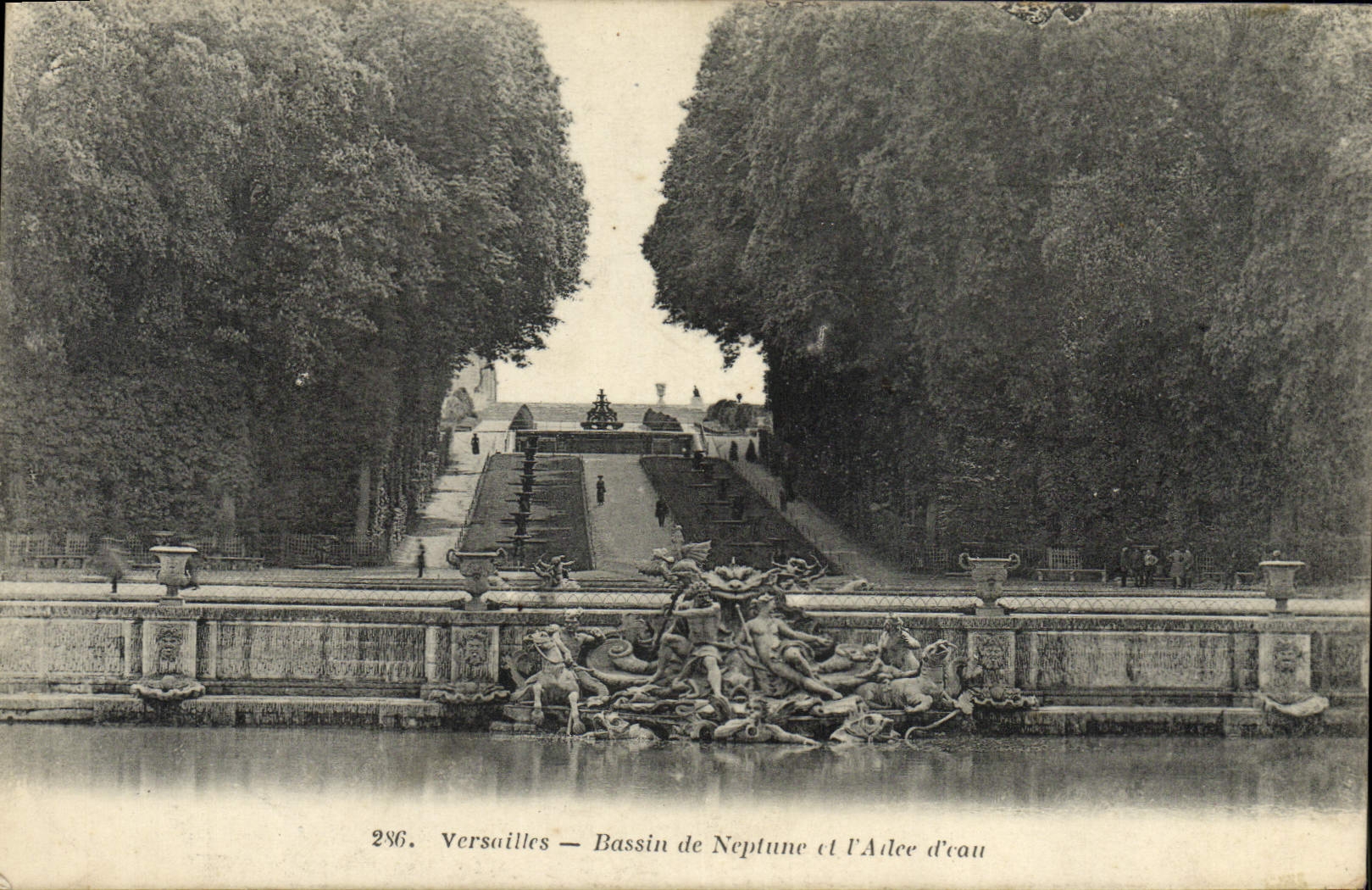 VINTAGE POSTCARD Versailles Basin of Neptune and the Alley of water