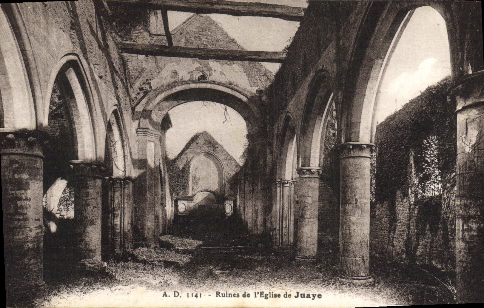CPA Ruines de l'abbaye de Juaye 