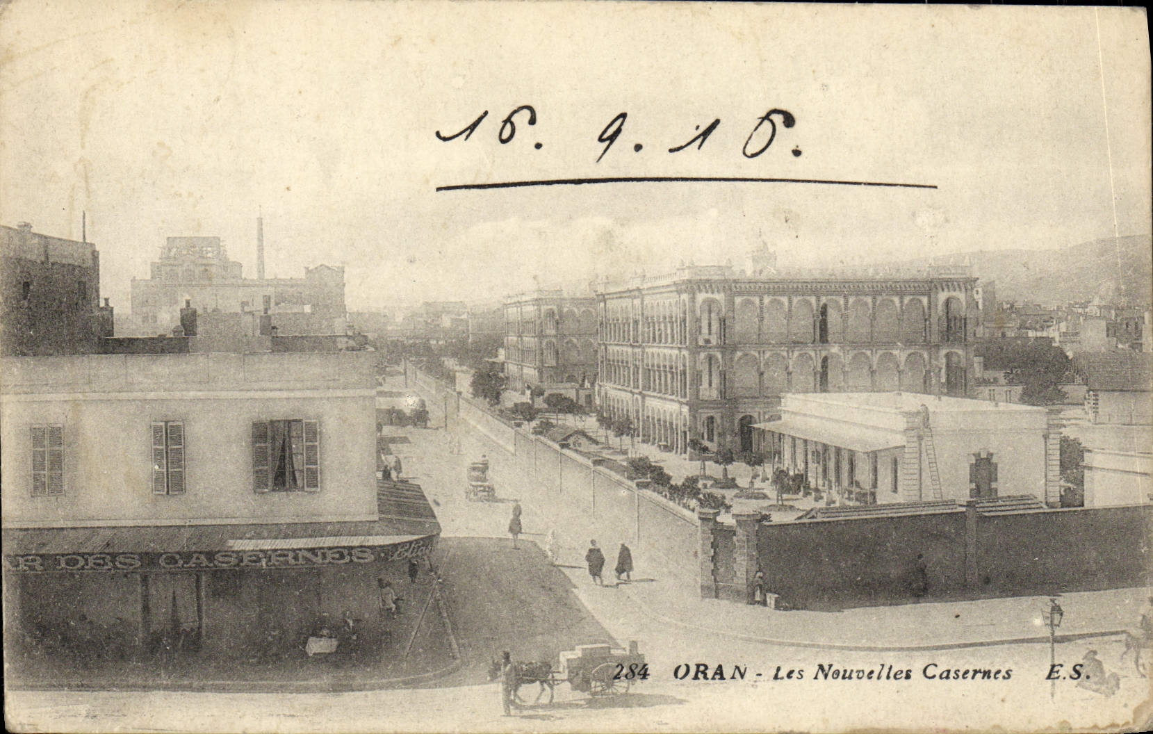VINTAGE POSTCARD Oran the New Militaria Barracks
