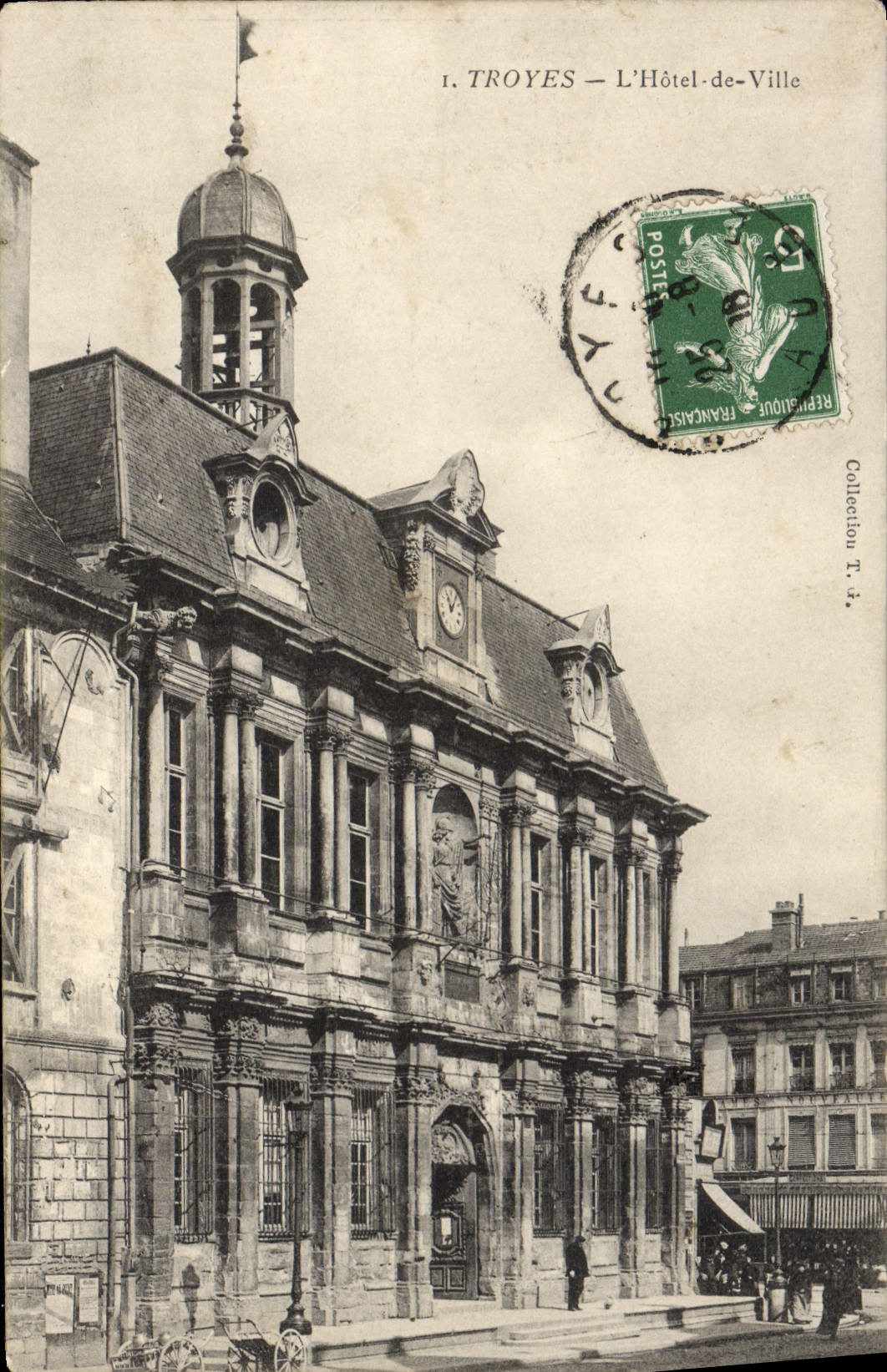 CPA Troyes L'Hotel De Ville