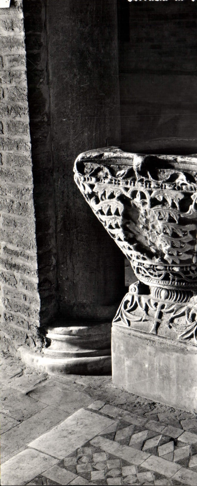 CPM Abbazia di Pomposa Capitello Bizantino