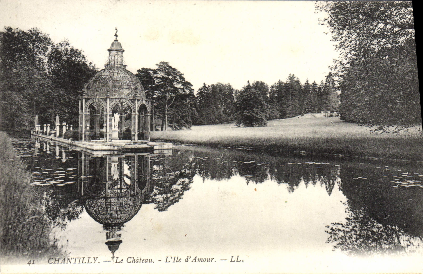 CPA Chantilly Le Chateau L'Ile D'Amour
