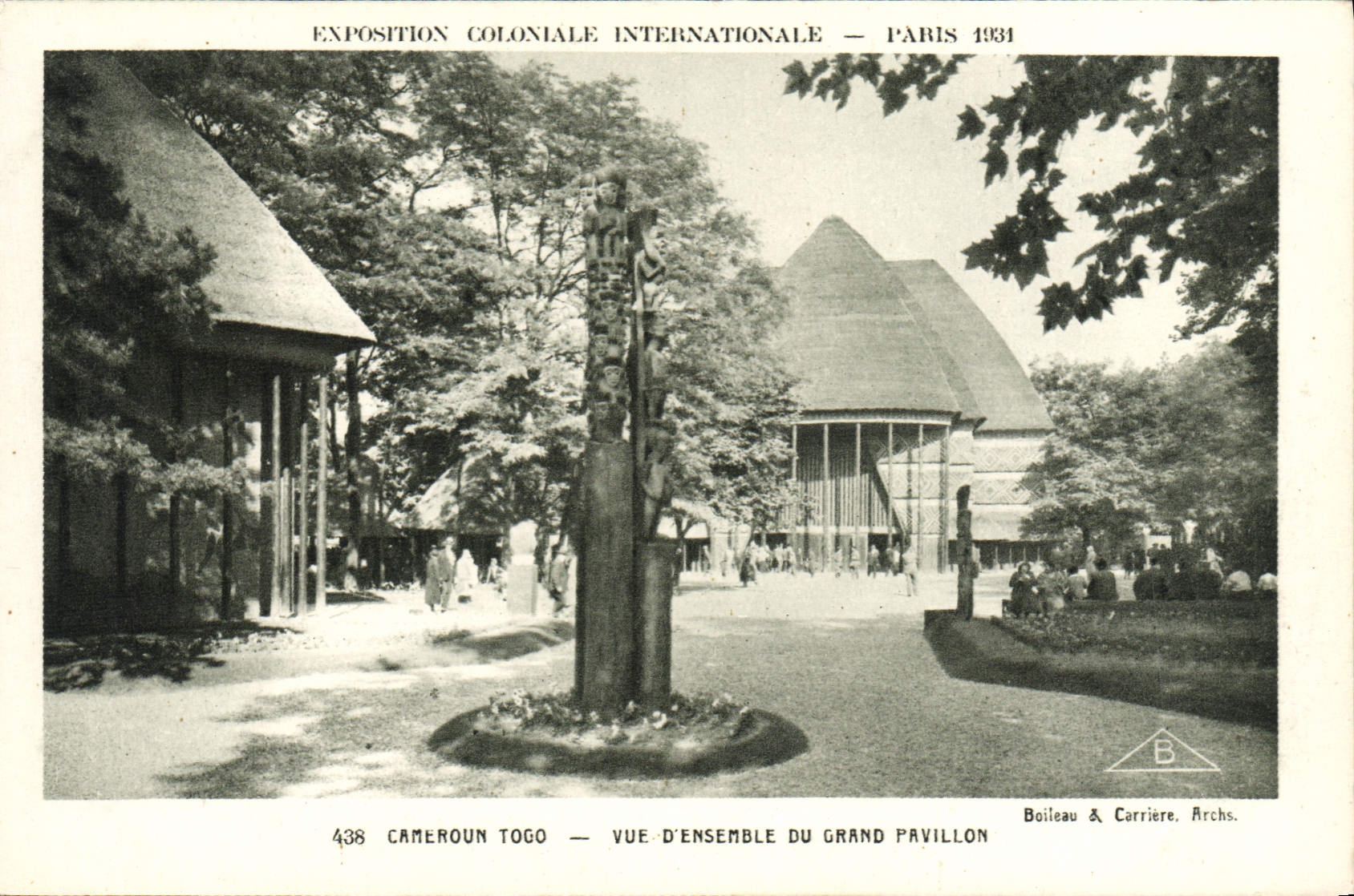 VINTAGE POSTCARD Cameroun Seen Densemble Of the Large House Paris Fair colonial International 1931