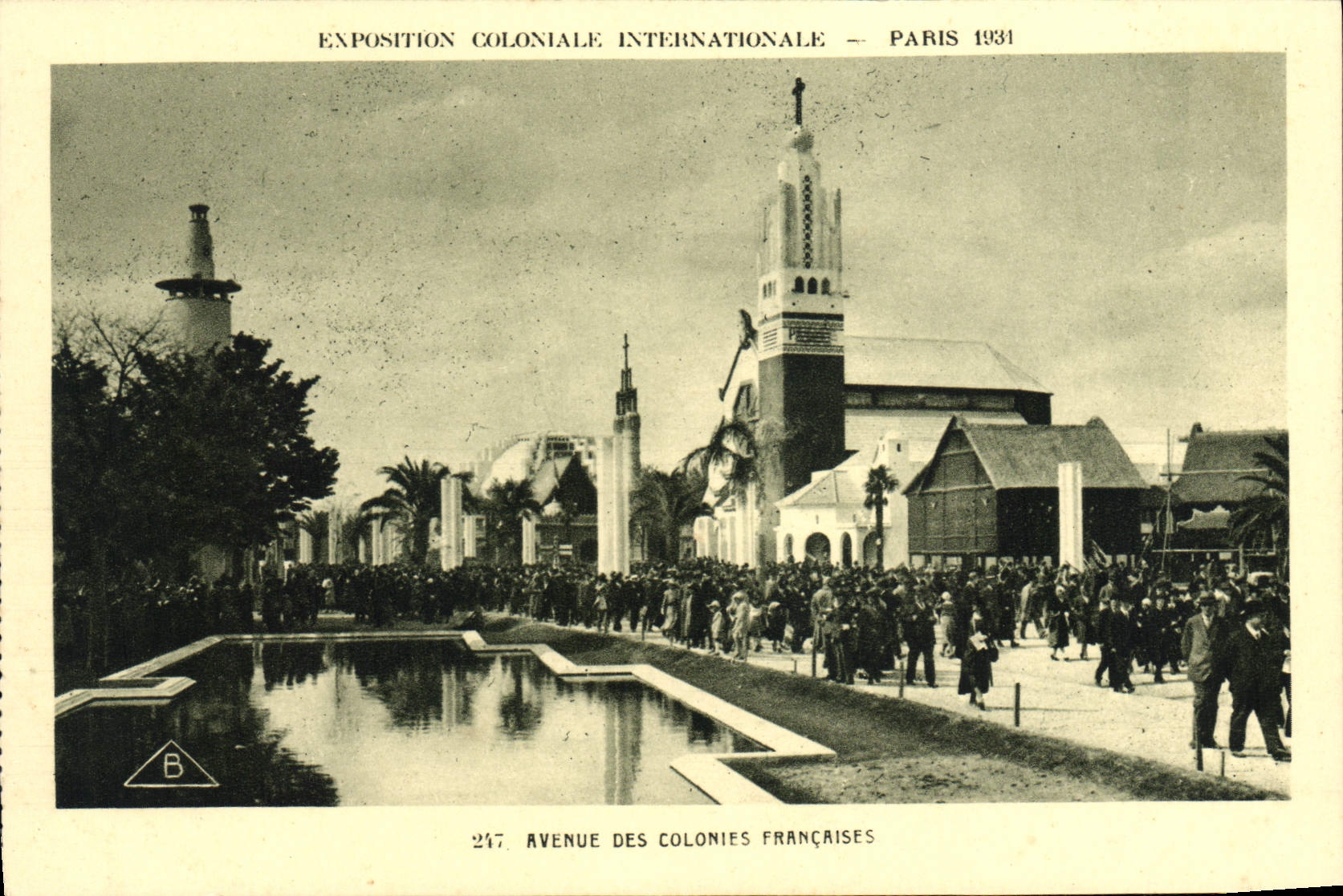 VINTAGE POSTCARD Paris Fair colonial international 1931 Avenue of the French Colonies