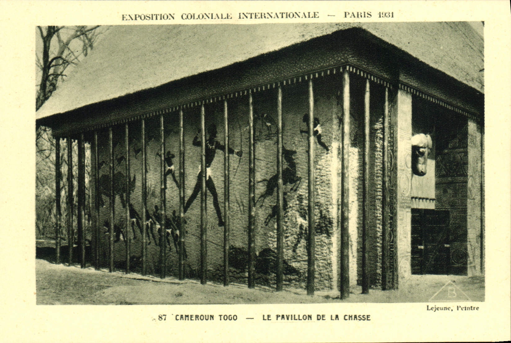 VINTAGE POSTCARD Paris Fair colonial international 1931 Cameroun Togo Le hunting lodge