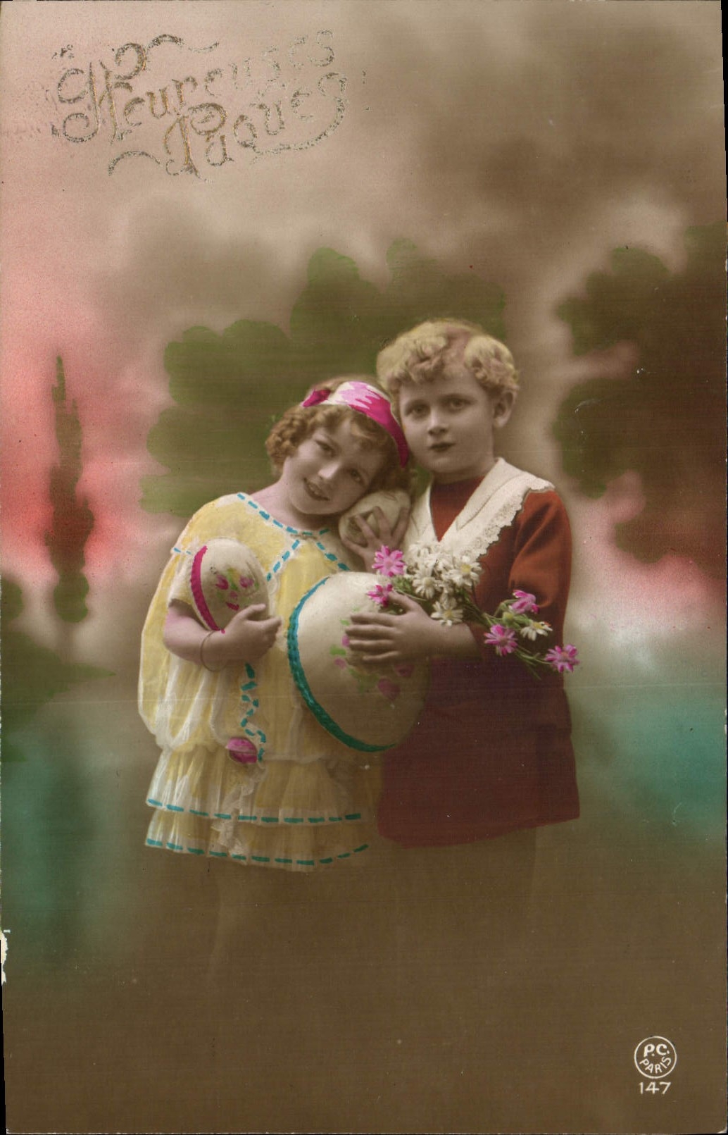 VINTAGE POSTCARD Fantasy Children Easter Egg