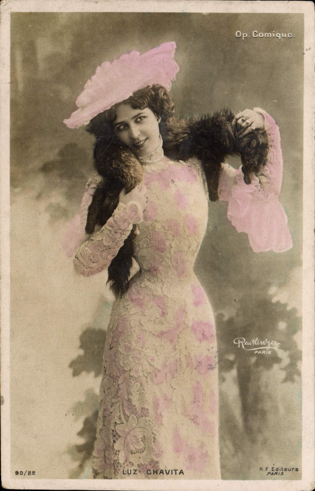 VINTAGE POSTCARD Fantaisie Woman Operated Comic Luz Chavita