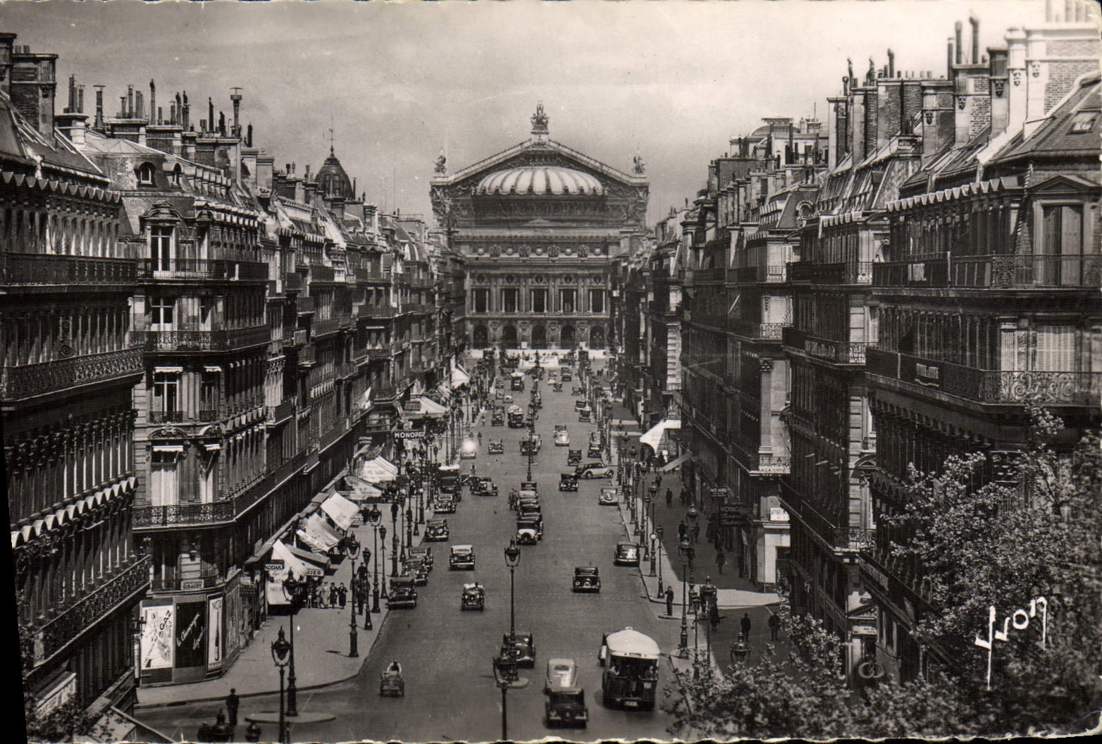 MODERN CARD Paris While Strolling Which occurred of the Opera