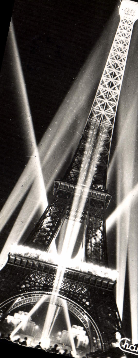 CPM Paris La Tour Eiffel 