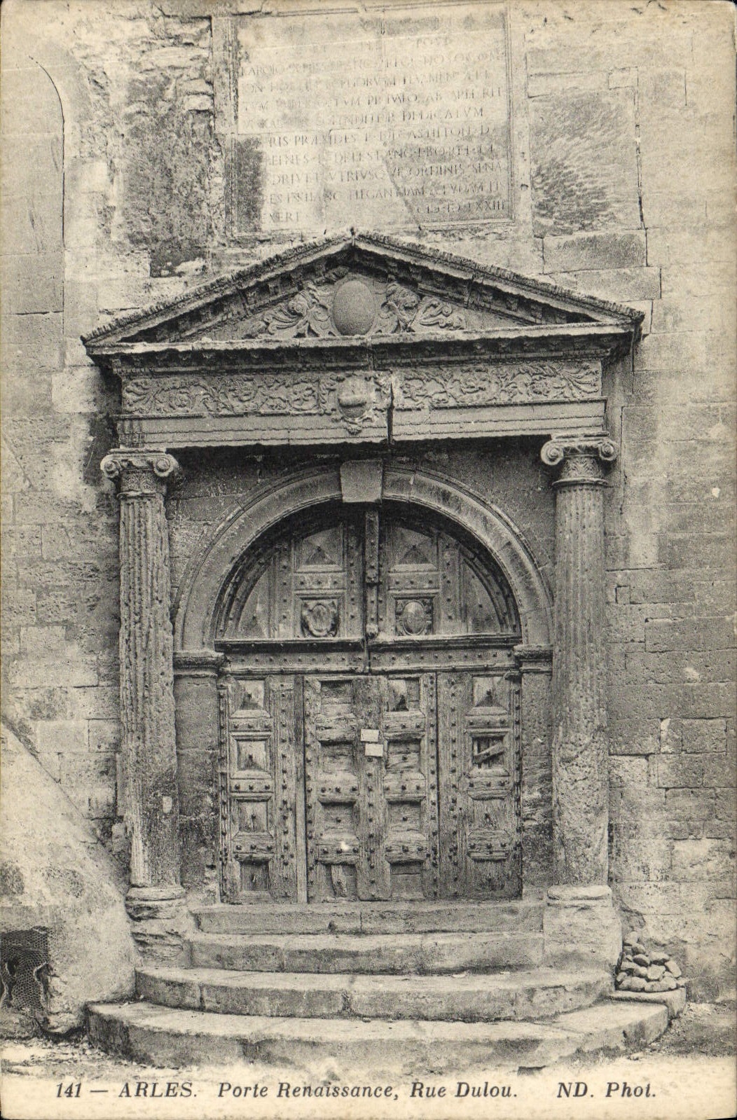 CPA Arles Porte Renaissance Rue Dulou