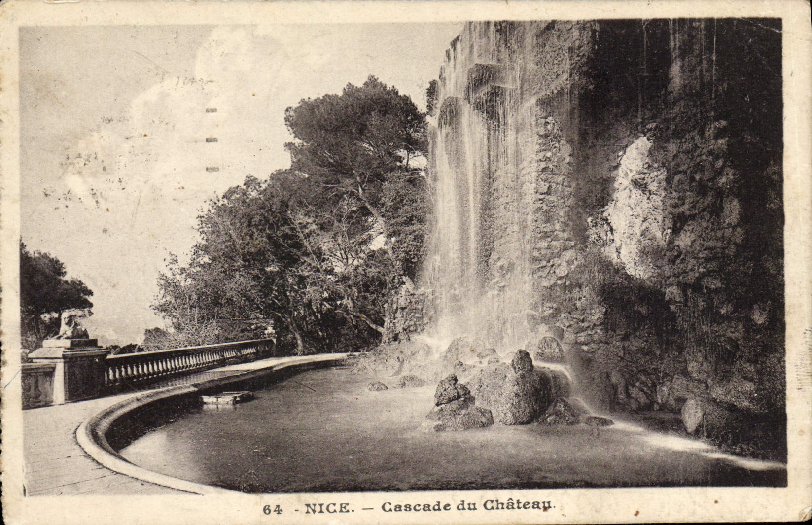 VINTAGE POSTCARD Nice Cascades of the castle
