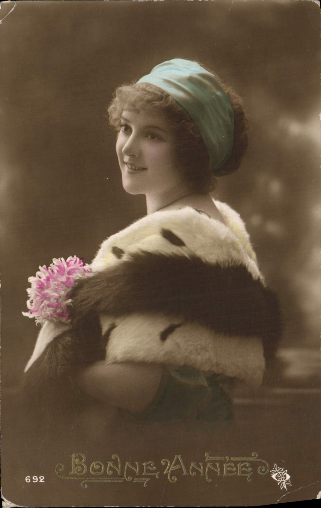 Mujer de la fantasía de la POSTAL de la VENDIMIA