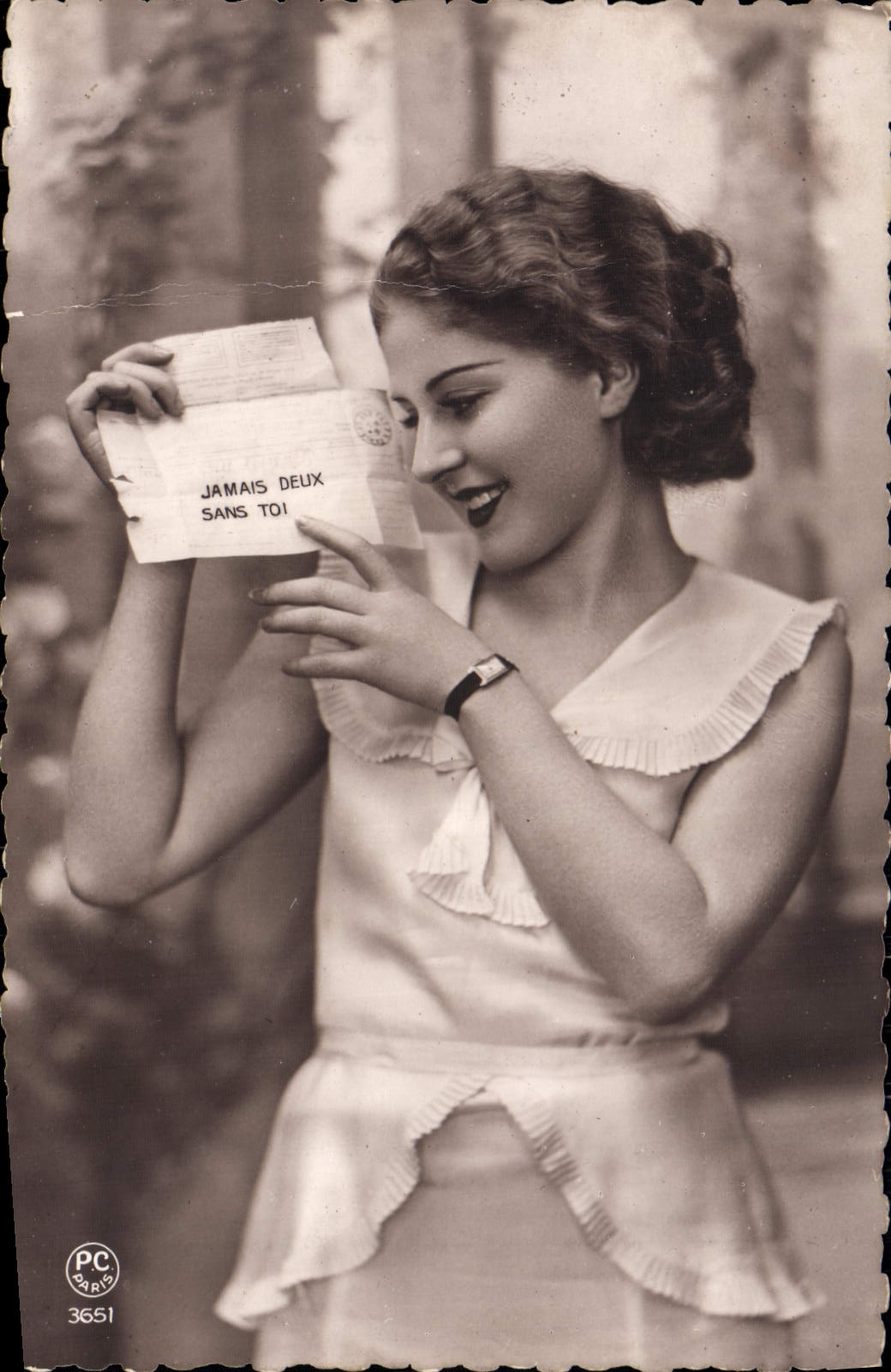 Mujer de la fantasía de la POSTAL de la VENDIMIA