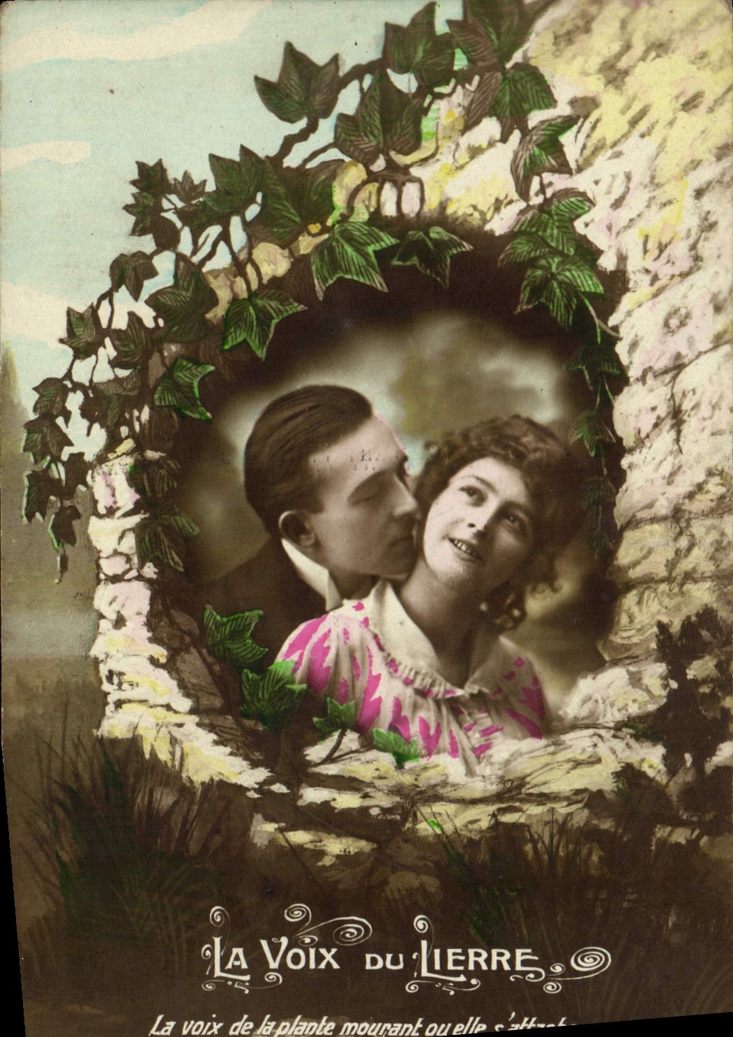 CPA Fantaisie Femme La voix du lierre