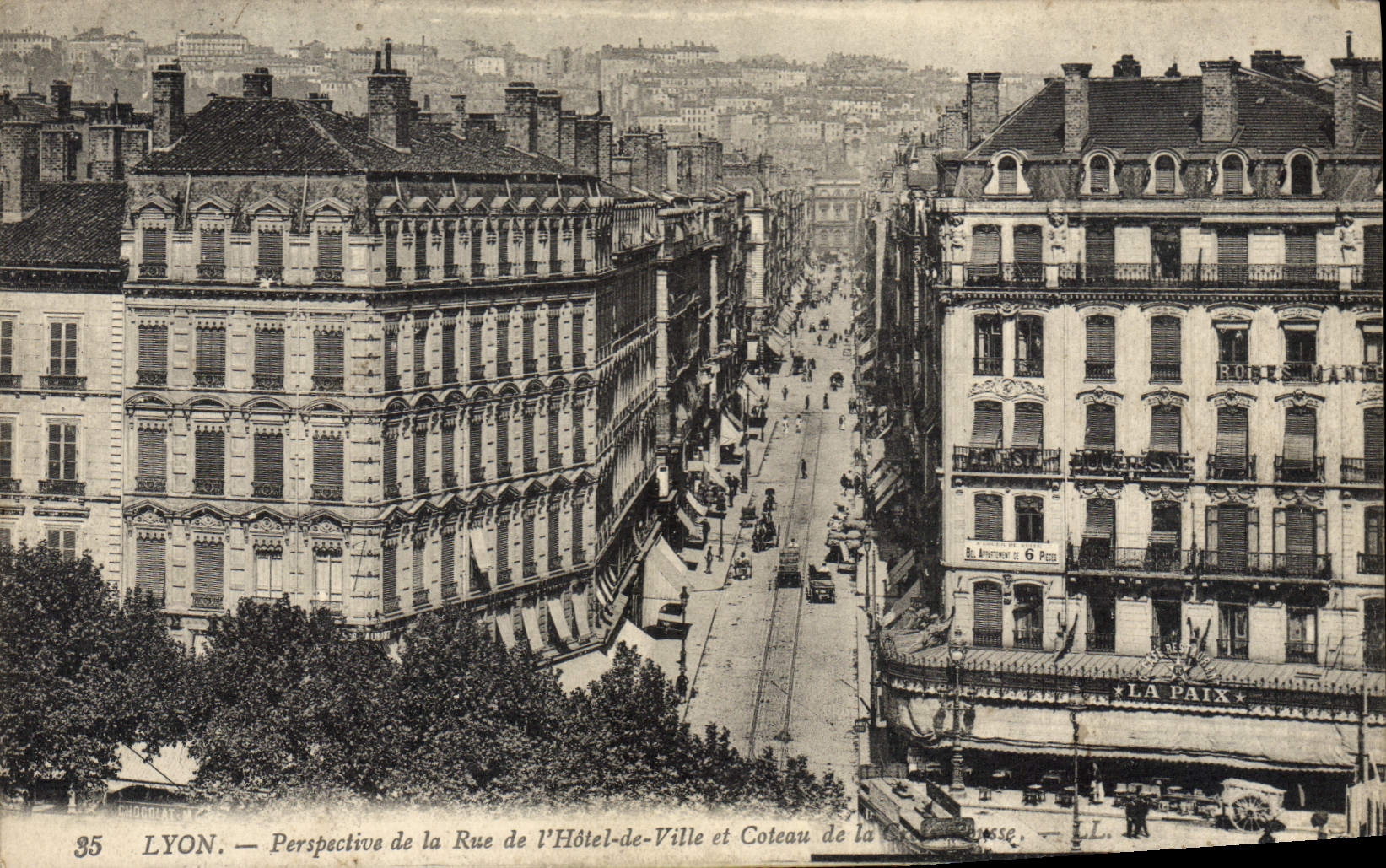 VINTAGE POSTCARD Lyon View Of the Street De I' Town hall and slope of the Russet-red Cross