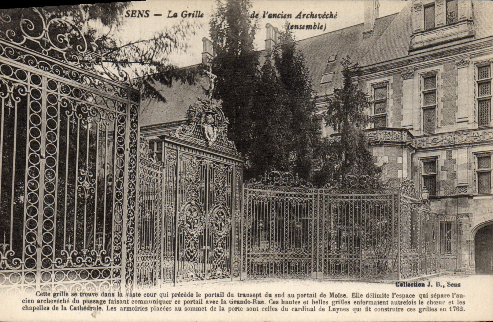 CPA Sens La Grille De I'Ancien archeveche