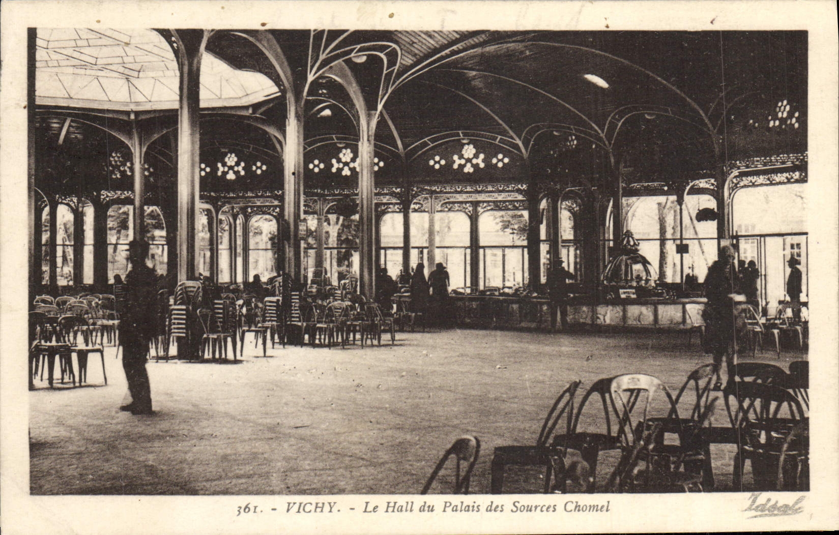 CPA Vichy Le Hall Du Palais Des Sources Chomel