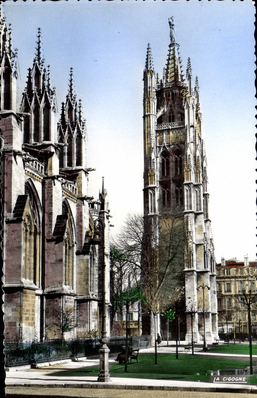 CPM Bordeaux La Tour Pey Berland