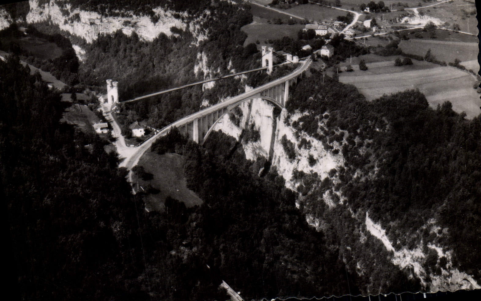 CPM Environs D'Annecy Les Ponts De La Caille