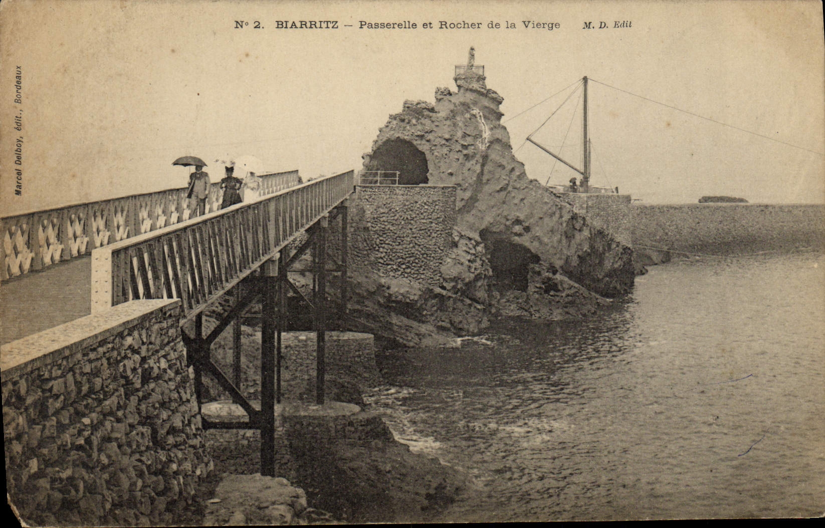 CPA Biarritz Passerelle et rocher de la vierge 