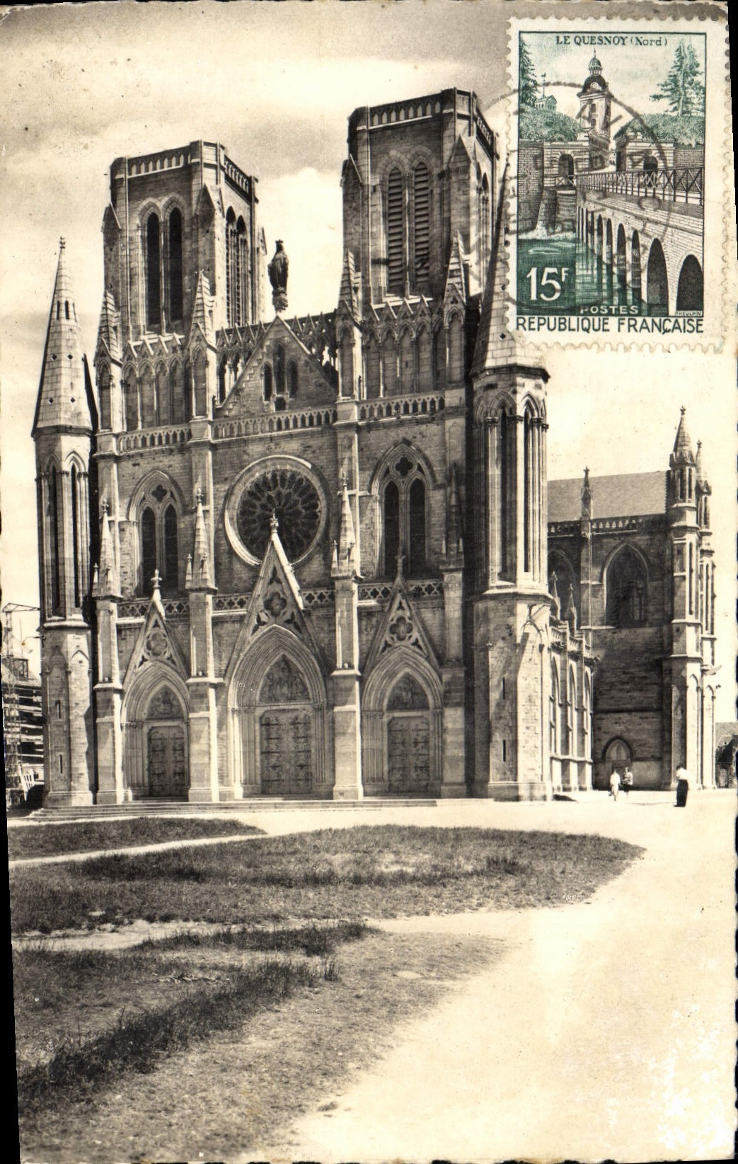 CPA Avranches Eglise Notre Dame des Champs