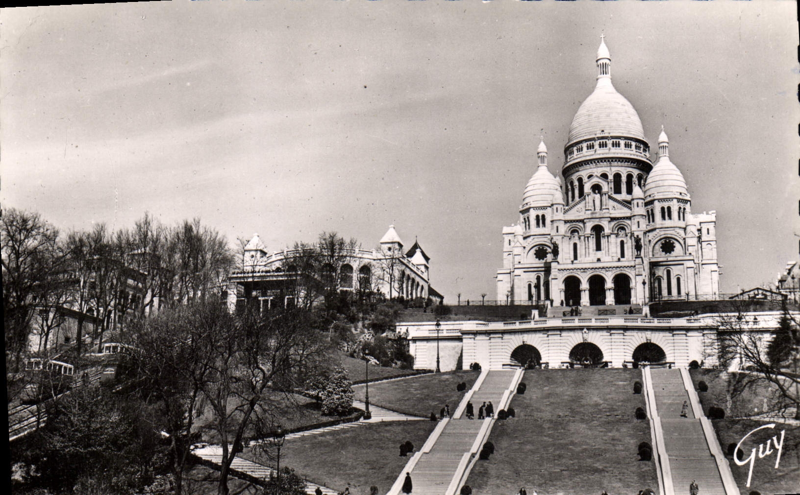 MODERN CARD Paris And Its Wonders the Basilica of the Sacring Heart of Montmartre the funicular