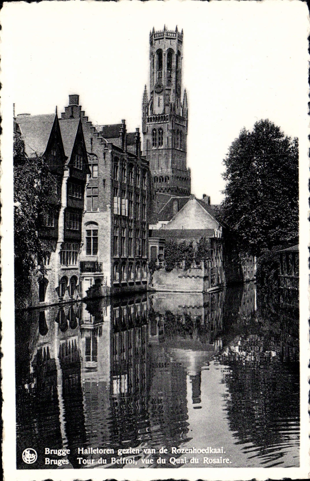CPM Bruges Tour du beffroi vue du quai du rosaire