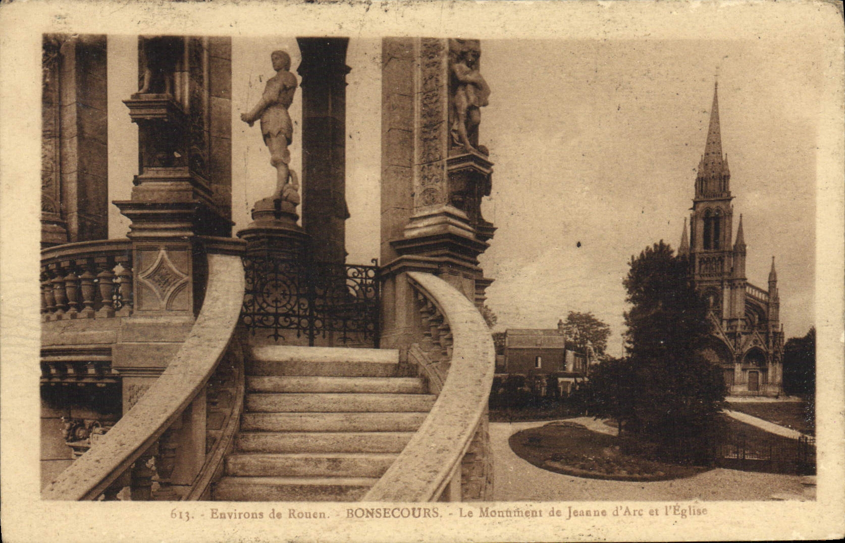 POSTAL Bonsecours Mounument de la VENDIMIA del arco del d de Jeanne y de la iglesia