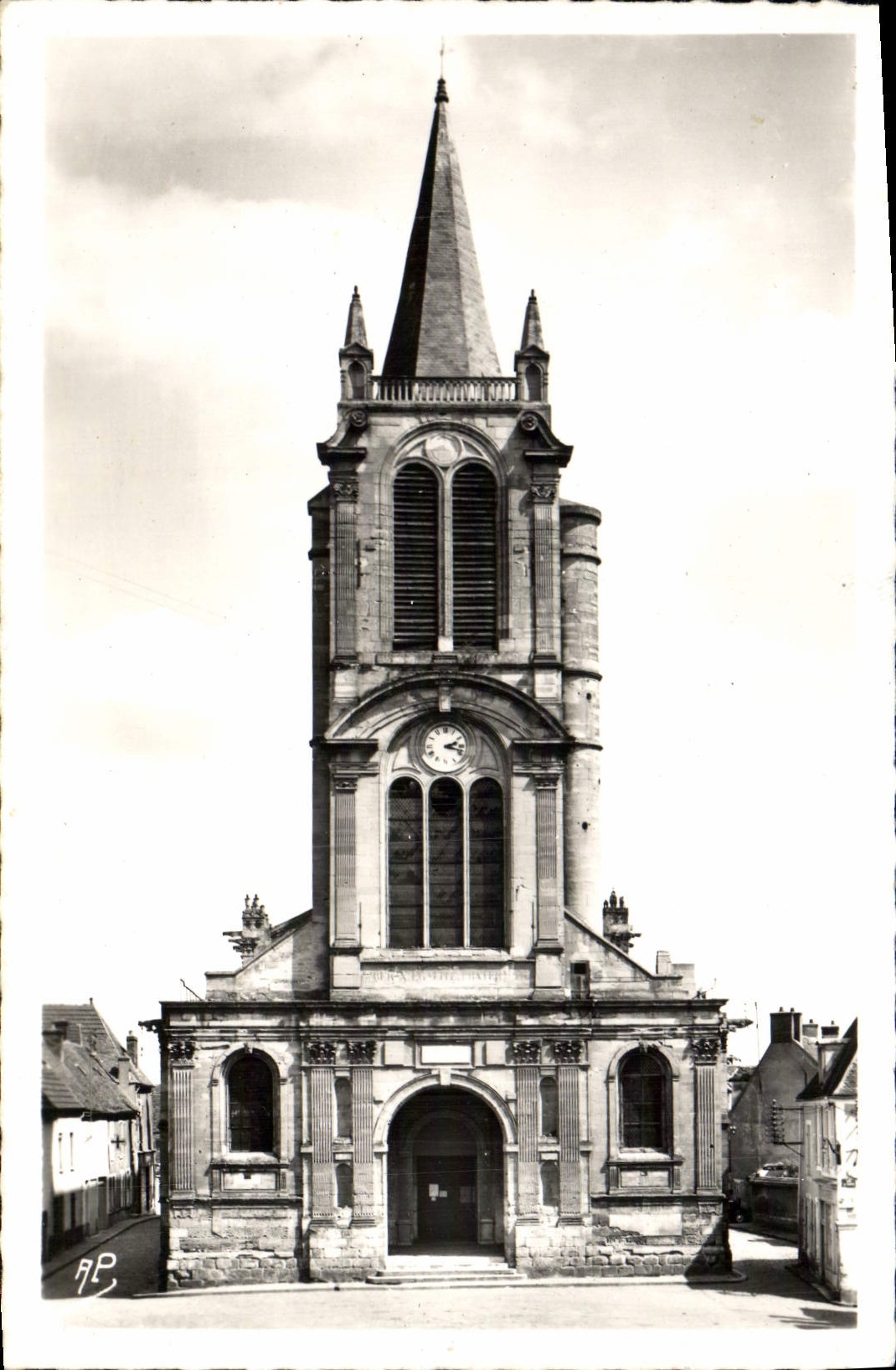 CPM Montfort L'Amaury L'Eglise Abbatiale