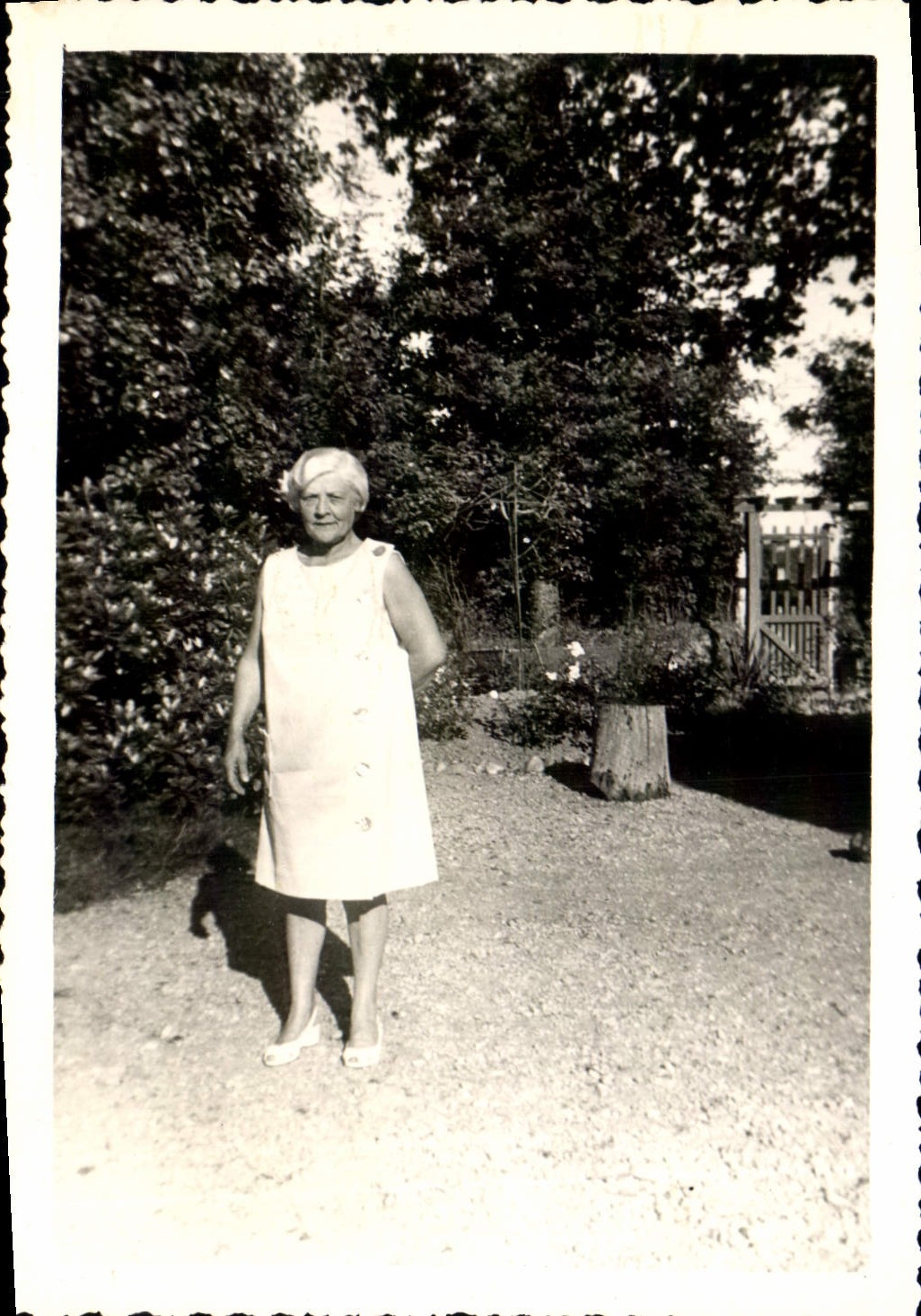 Photograph 1967 Malon old woman