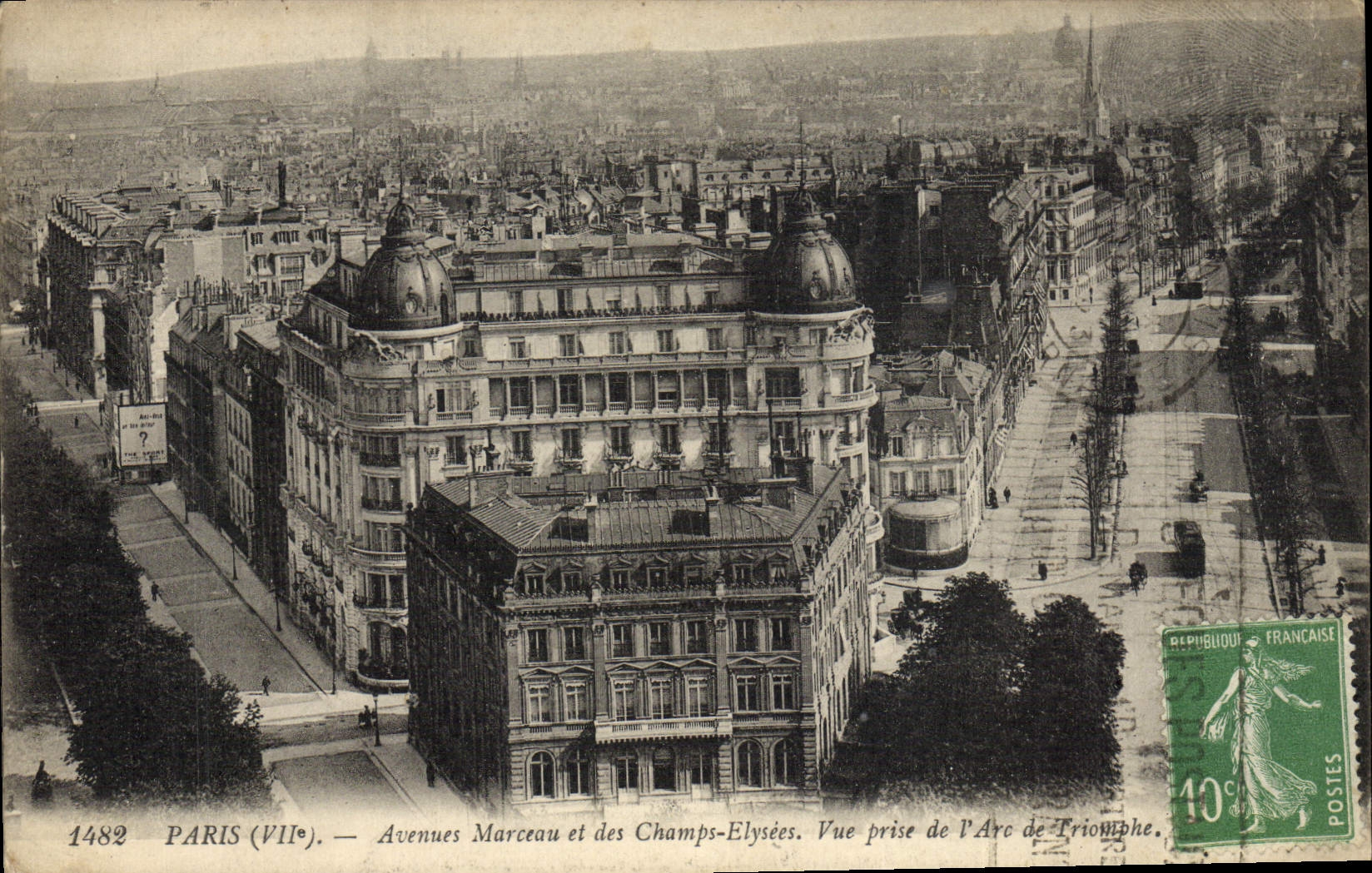 Avenidas de París Marceau de la POSTAL de la VENDIMIA y del Champs Elysées vista de Arc de Triomphe