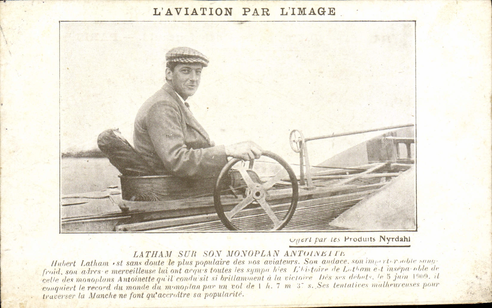 CPA Aviation Avion Latham sur son monoplan Antoinette 