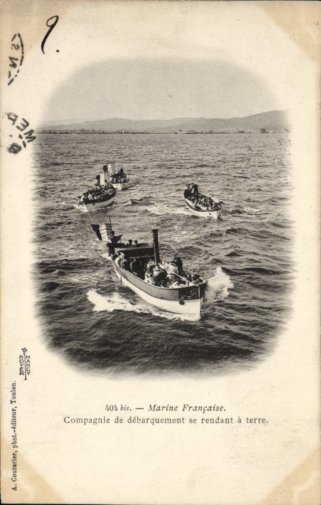 VINTAGE POSTCARD Bateau War French Navy Compagnie of going unloading has ground