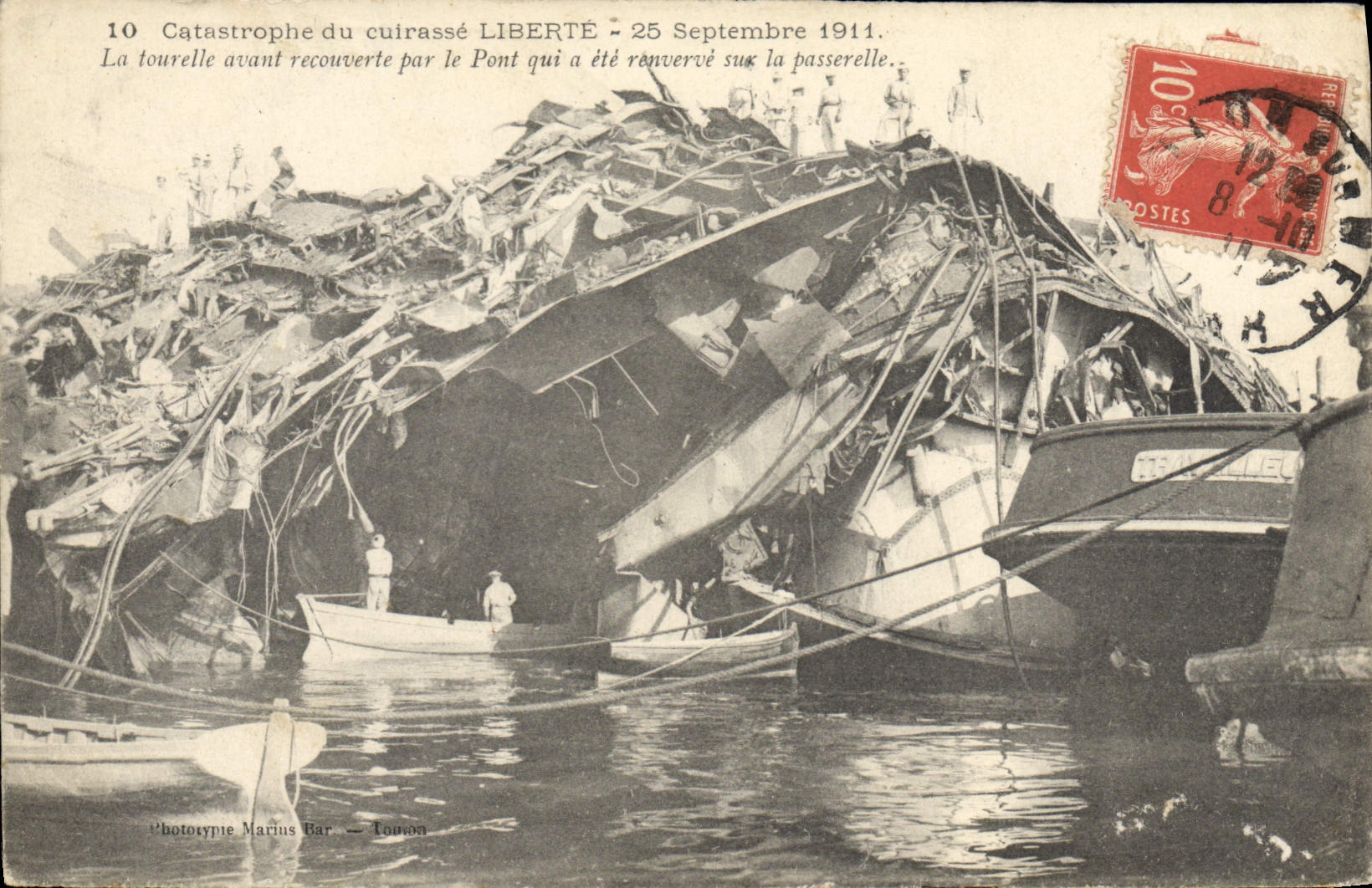 VINTAGE POSTCARD Boat War Catastrophe of Freedom the turret before covered by the bridge which was shift on the footbridge
