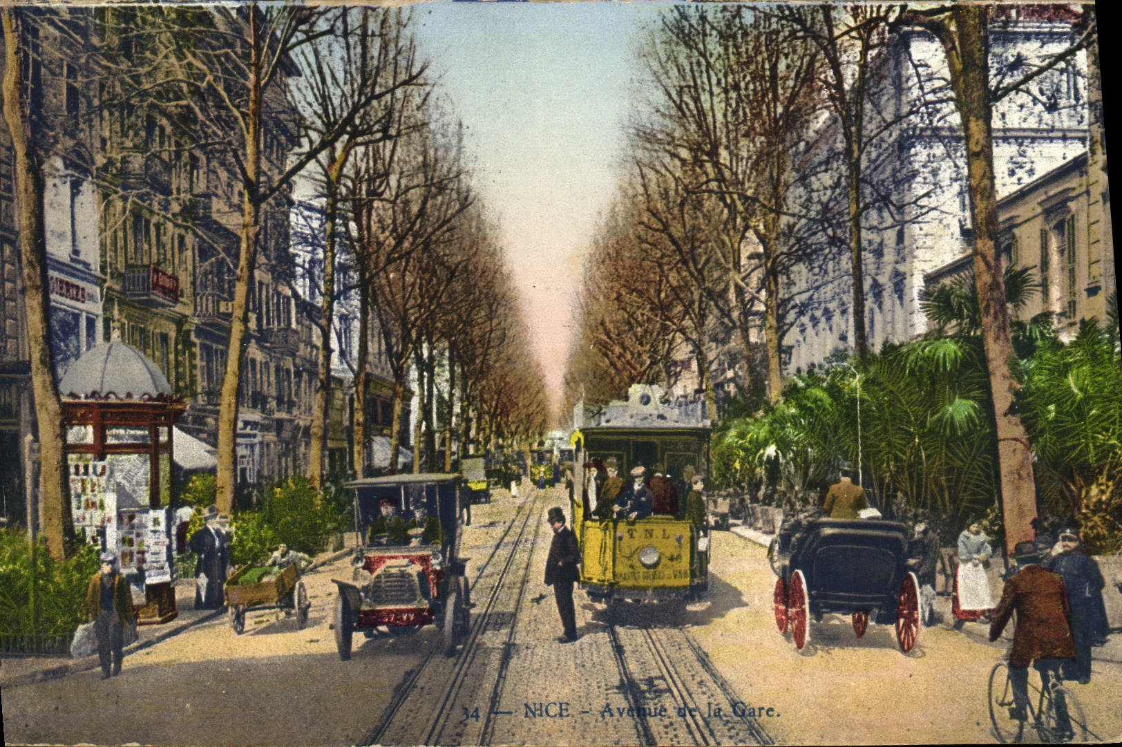 CPA Tramway Train Nice Avenue de la gare Automobile