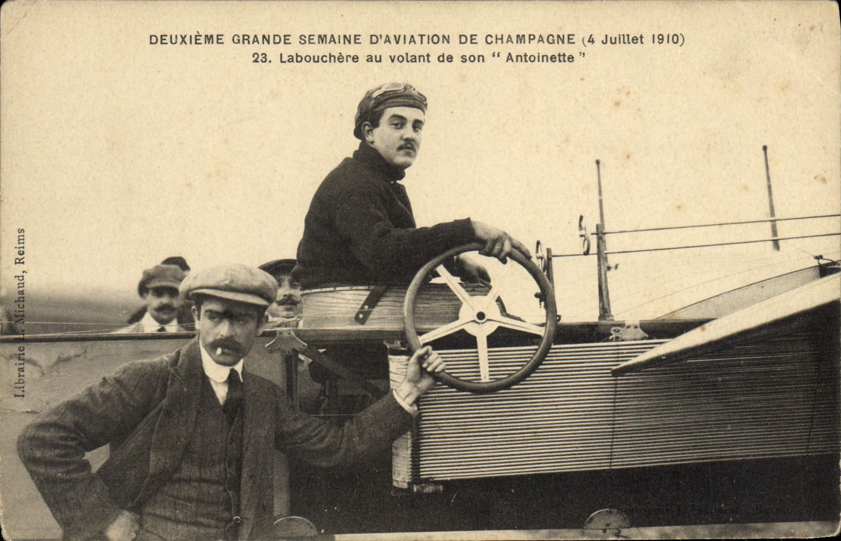 CPA Avion Aviation Deuxieme grande semaine d'aviation de Champagne 4 juillet 1910 Labouchere au volant de son Antoinette