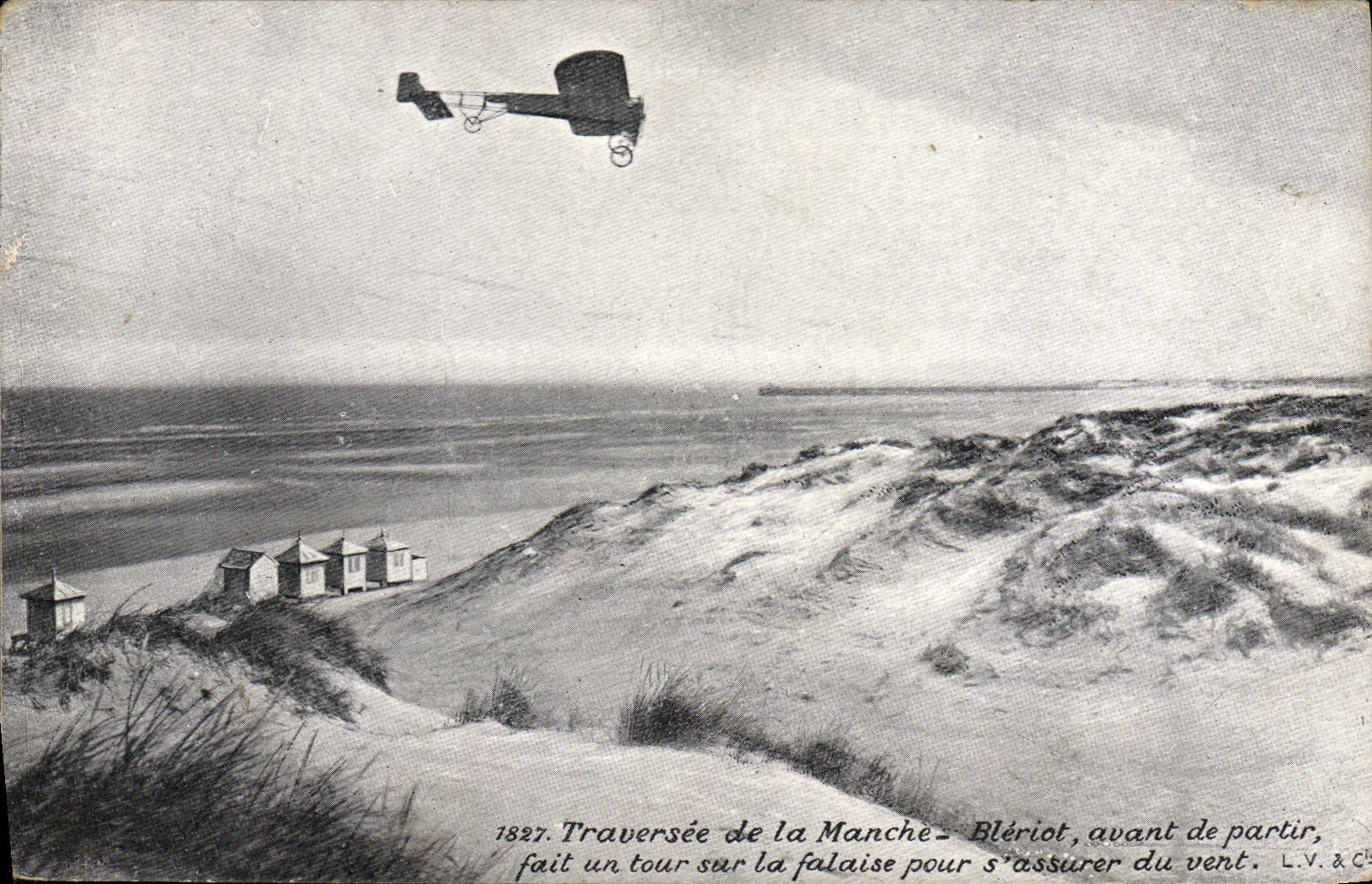 CPA Avion Aviation Traversee de la Manche Bleriot fait un tour sur la falaise 