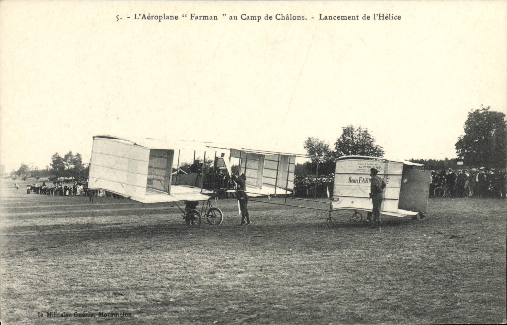 CPA Avion Aviation Aeroplane Farman au camp de Chalons Lancement de l'helice