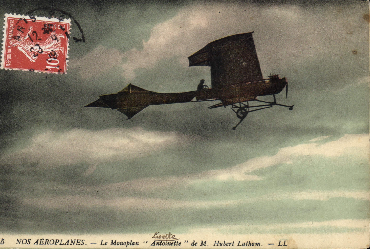 CPA Avion Aviation Monoplan Antoinette de M Hubert latham