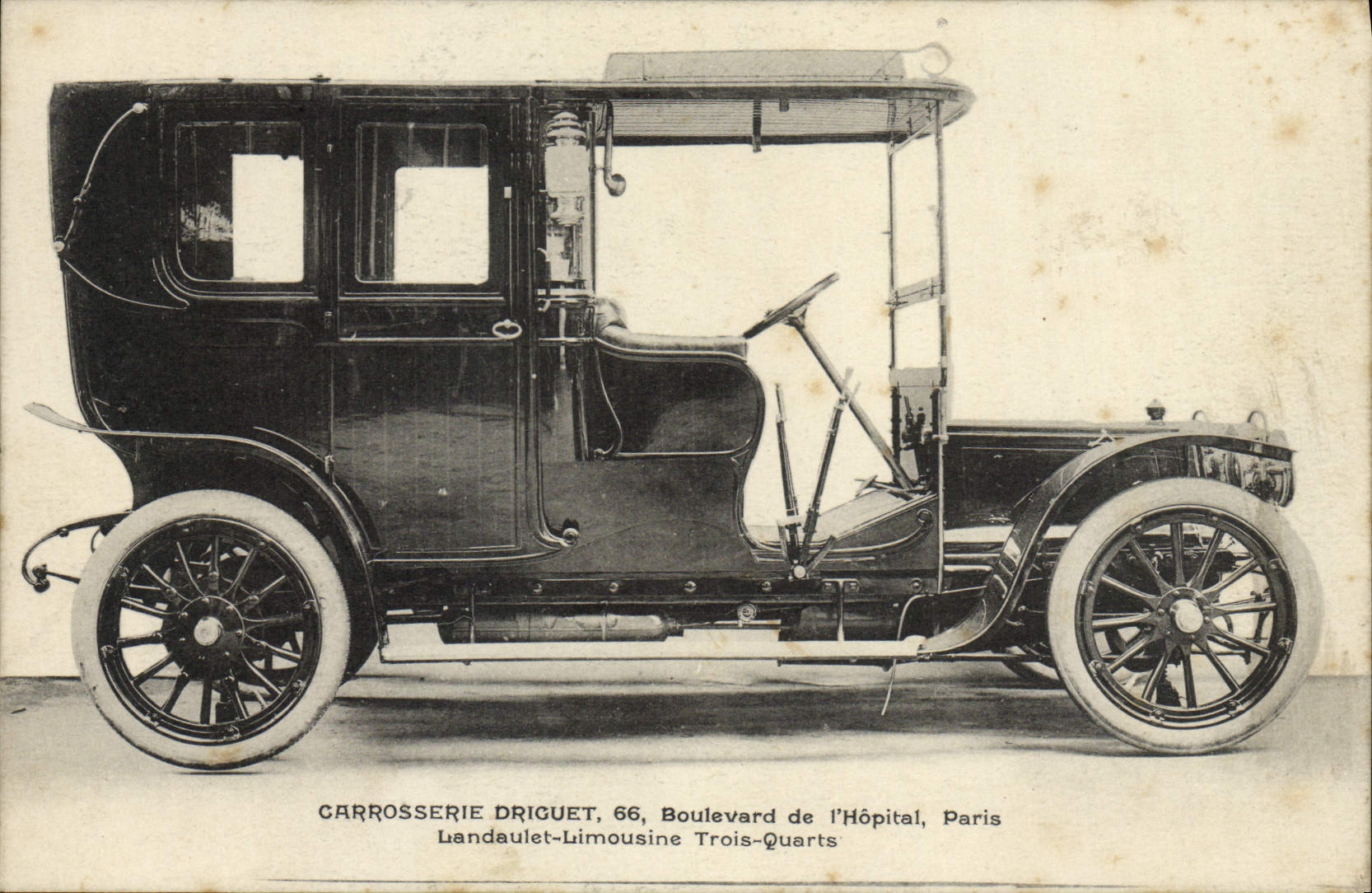 CPA Automobile Carrosserie Driguet Boulevard de l'hopital Paris Landaulet Limousine Trois Quarts