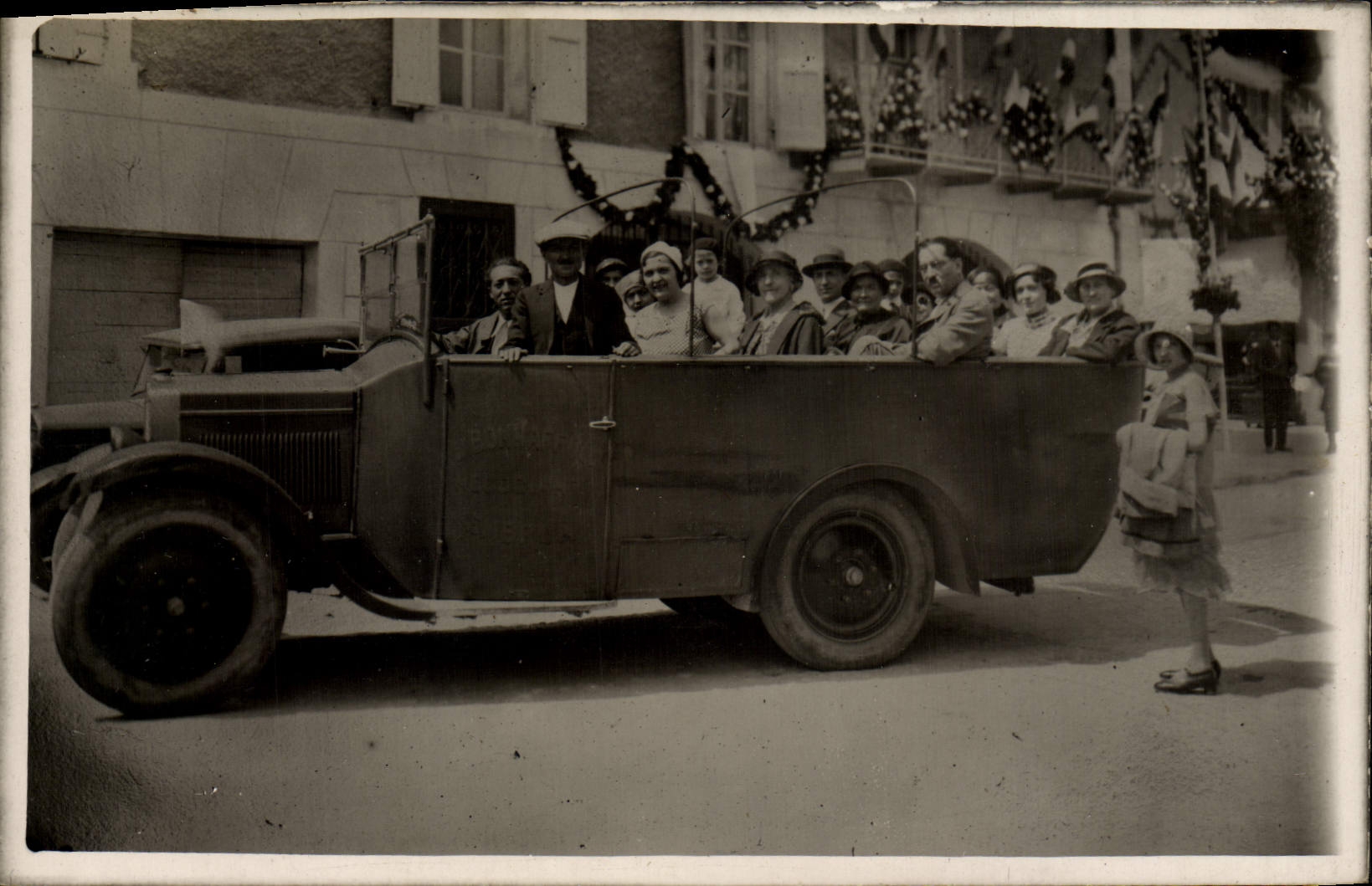 Real photo Automobile Bus