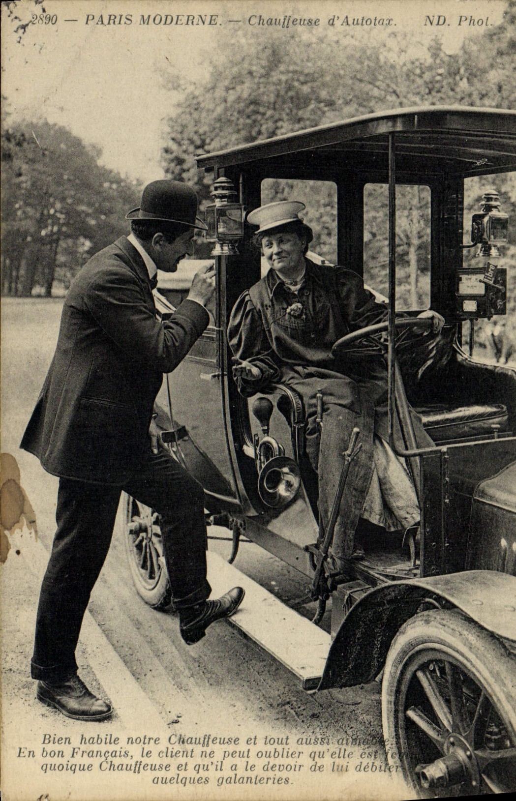 VINTAGE POSTCARD Automobile Modern Paris Chauffeuse of autotax Taxi