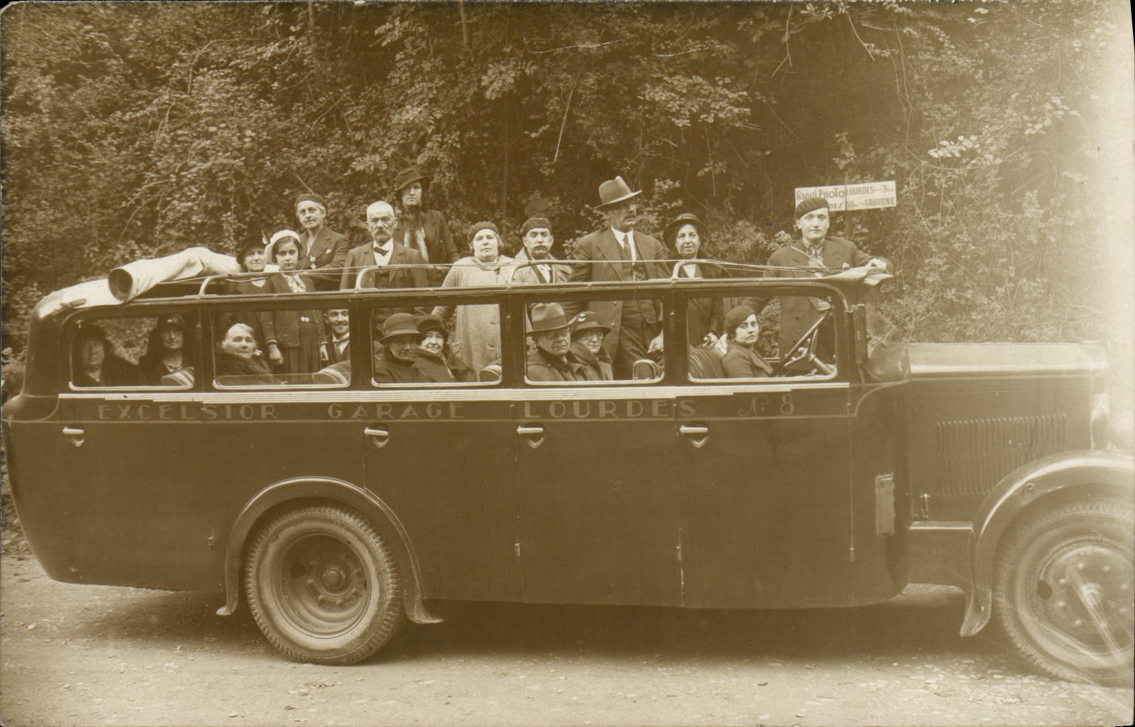 CPACARTE PHOTO Automobile Bus Excelsior Garage Doors