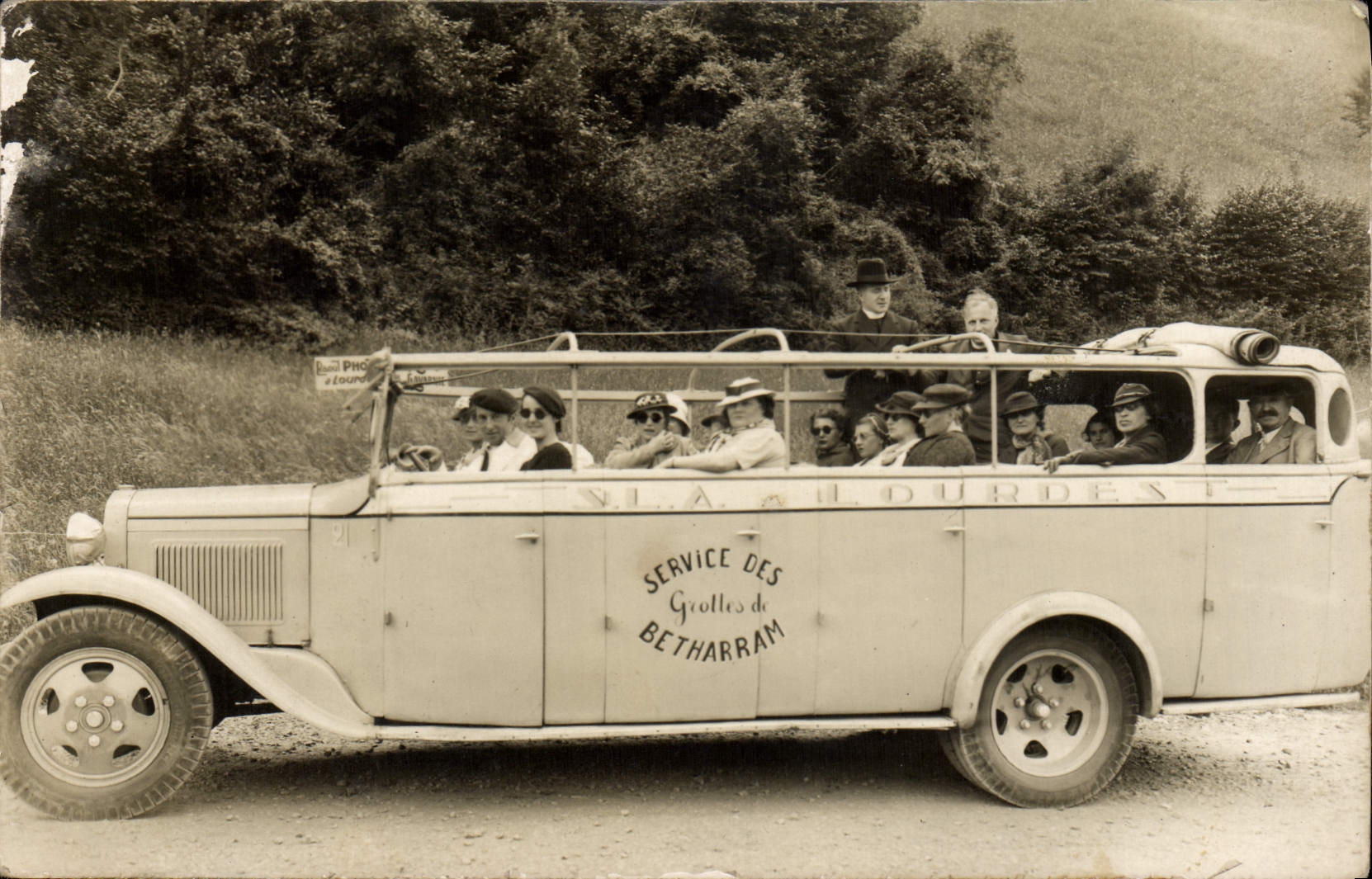 Real photo Automobile Bus Service of the caves of Betharram