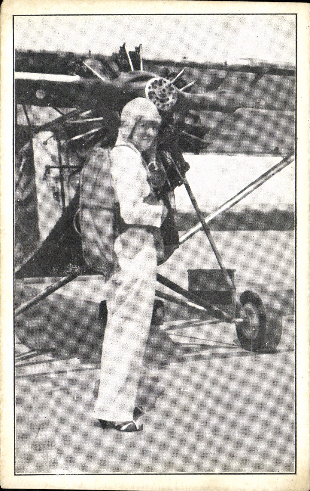 CPA Aviation Avion Mlle Malou d'Eresem Parachutiste