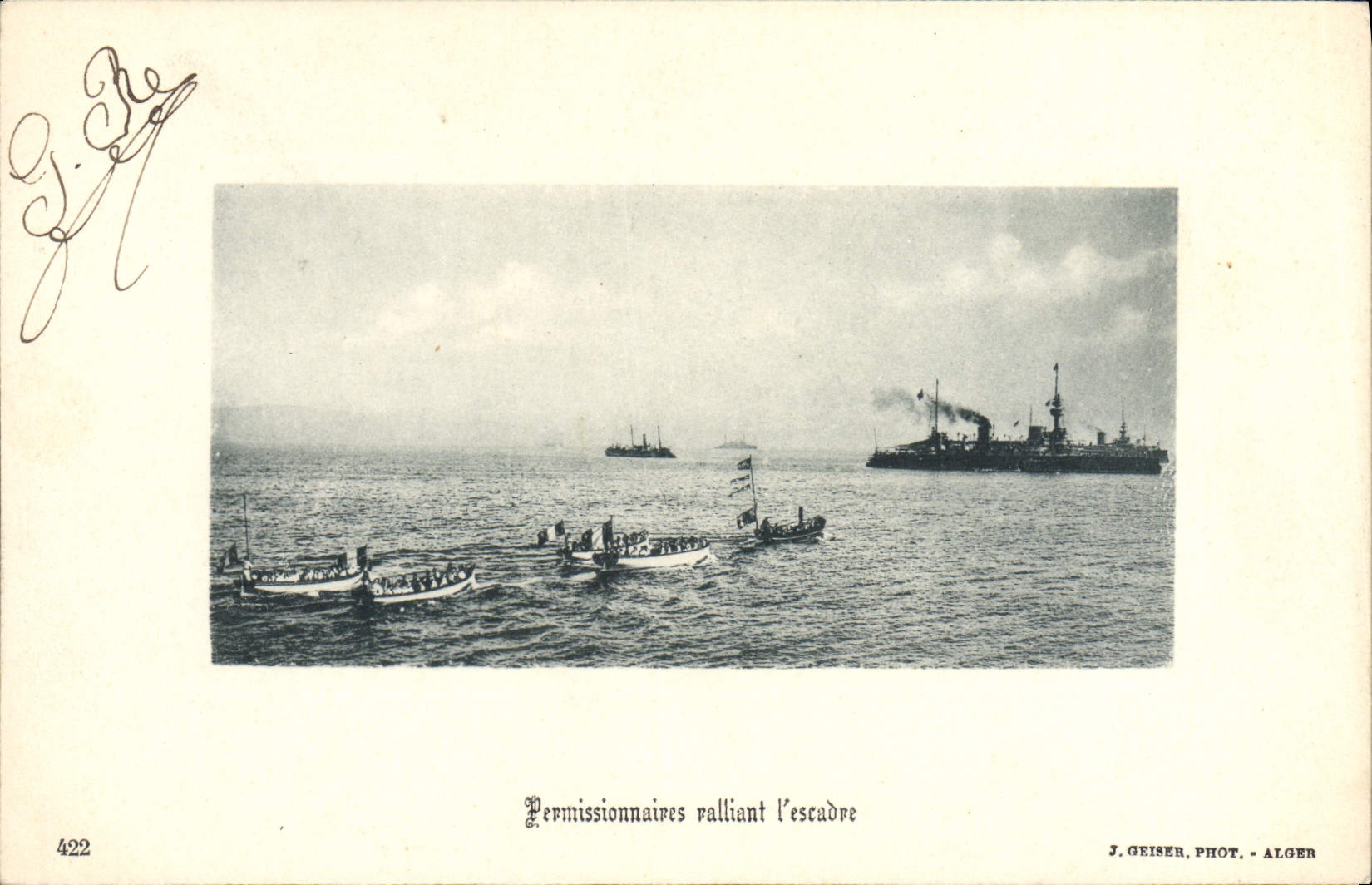 VINTAGE POSTCARD Boat War Sailors Persons on leave rejoining the squadron