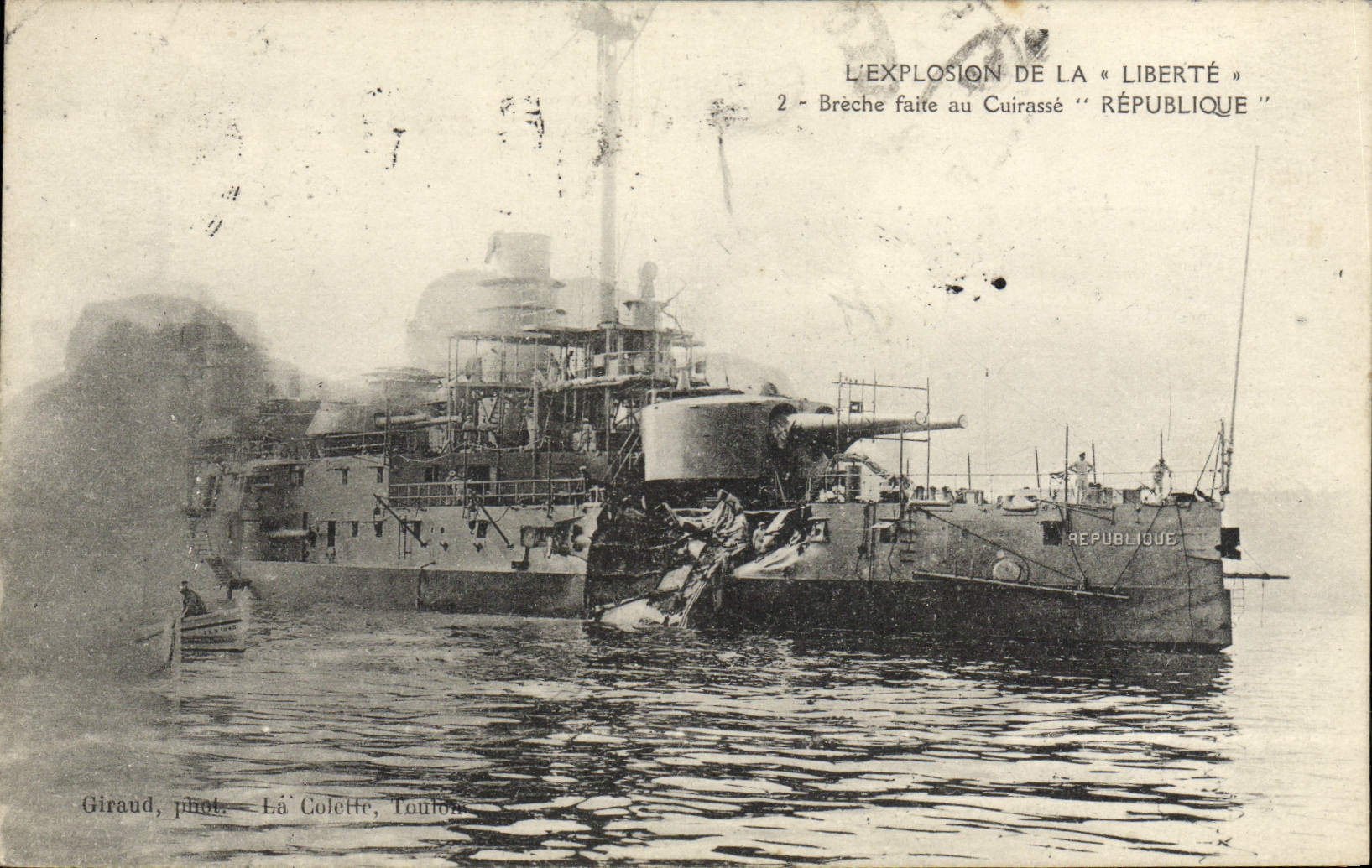 VINTAGE POSTCARD Boat War Explosion of Freedom Breach made with the armor Republic