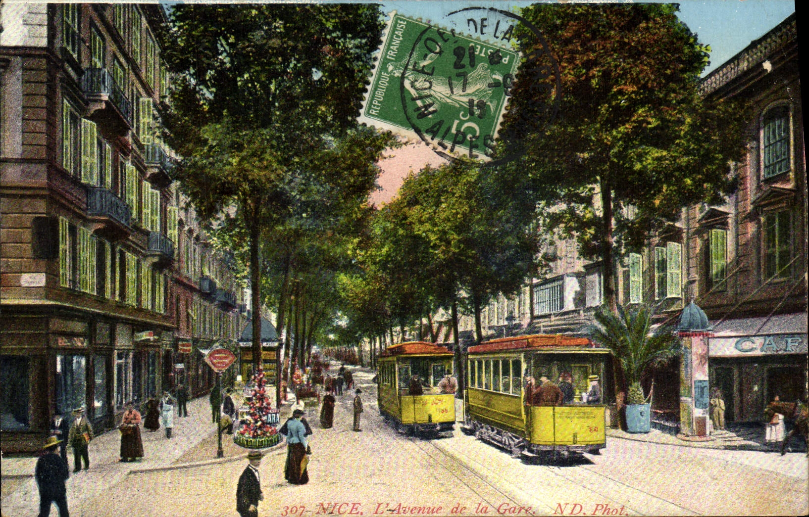 VINTAGE POSTCARD Tram Nice Train Which occurred of the station