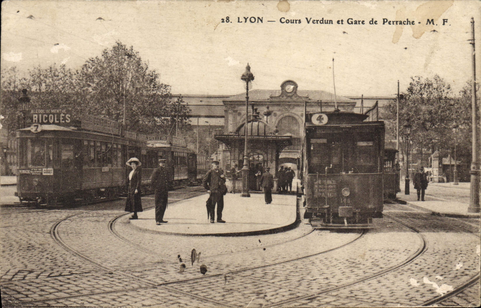 VINTAGE POSTCARD Tram Train Lyon Verdun Course and station of Perrache Ricqles