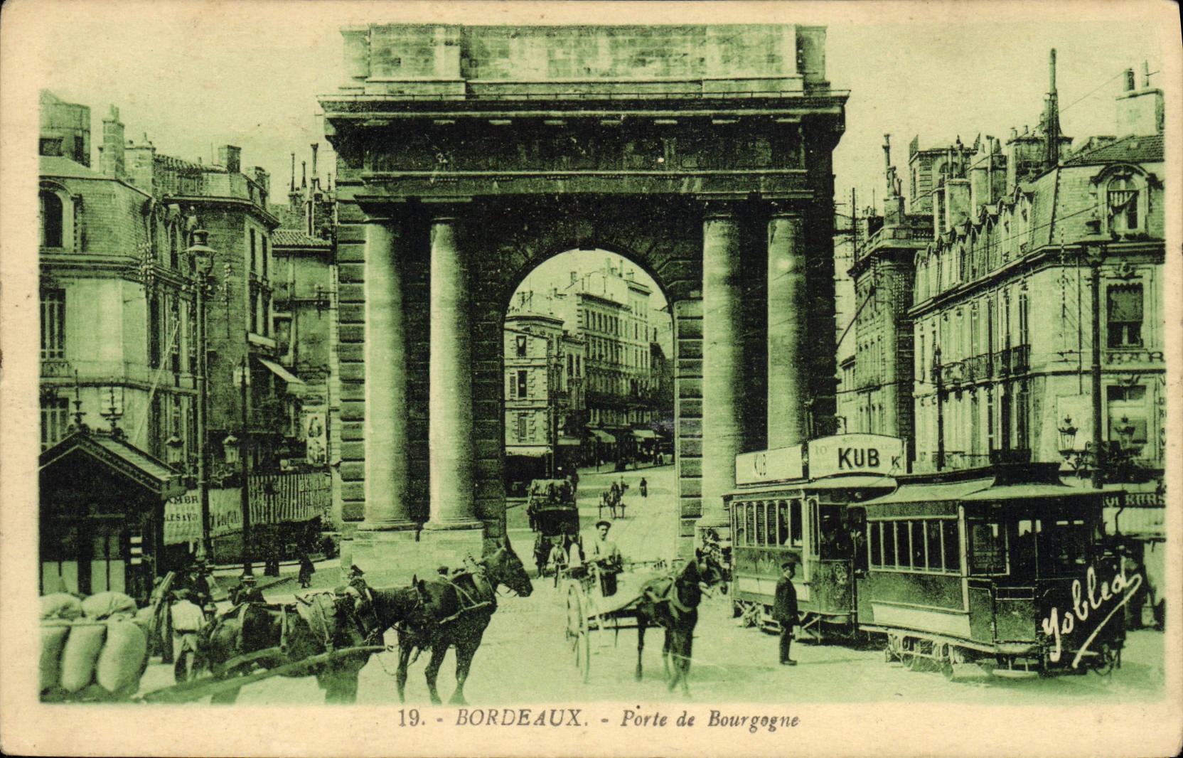 VINTAGE POSTCARD Tramway Bordeaux Train Carries from Burgundy